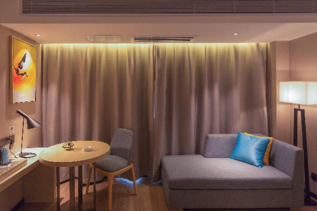 Echarm Hotel Yangjiang Baili Plaza Εξωτερικό φωτογραφία
